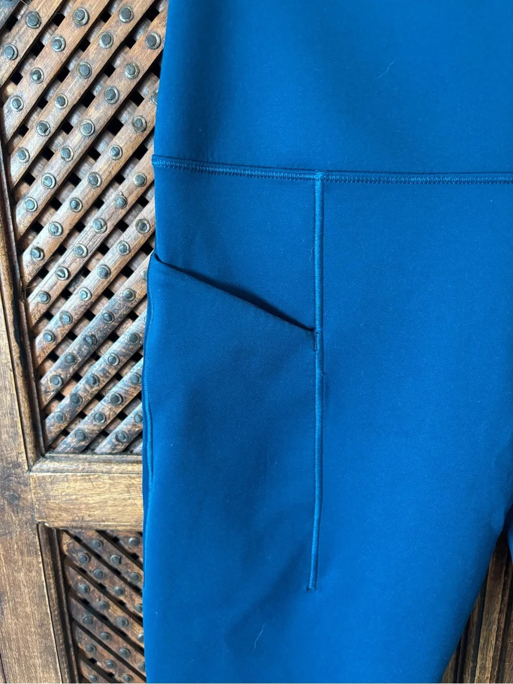 NIKE ONE Women’s High-Waisted 7/8 Leggings with Pockets